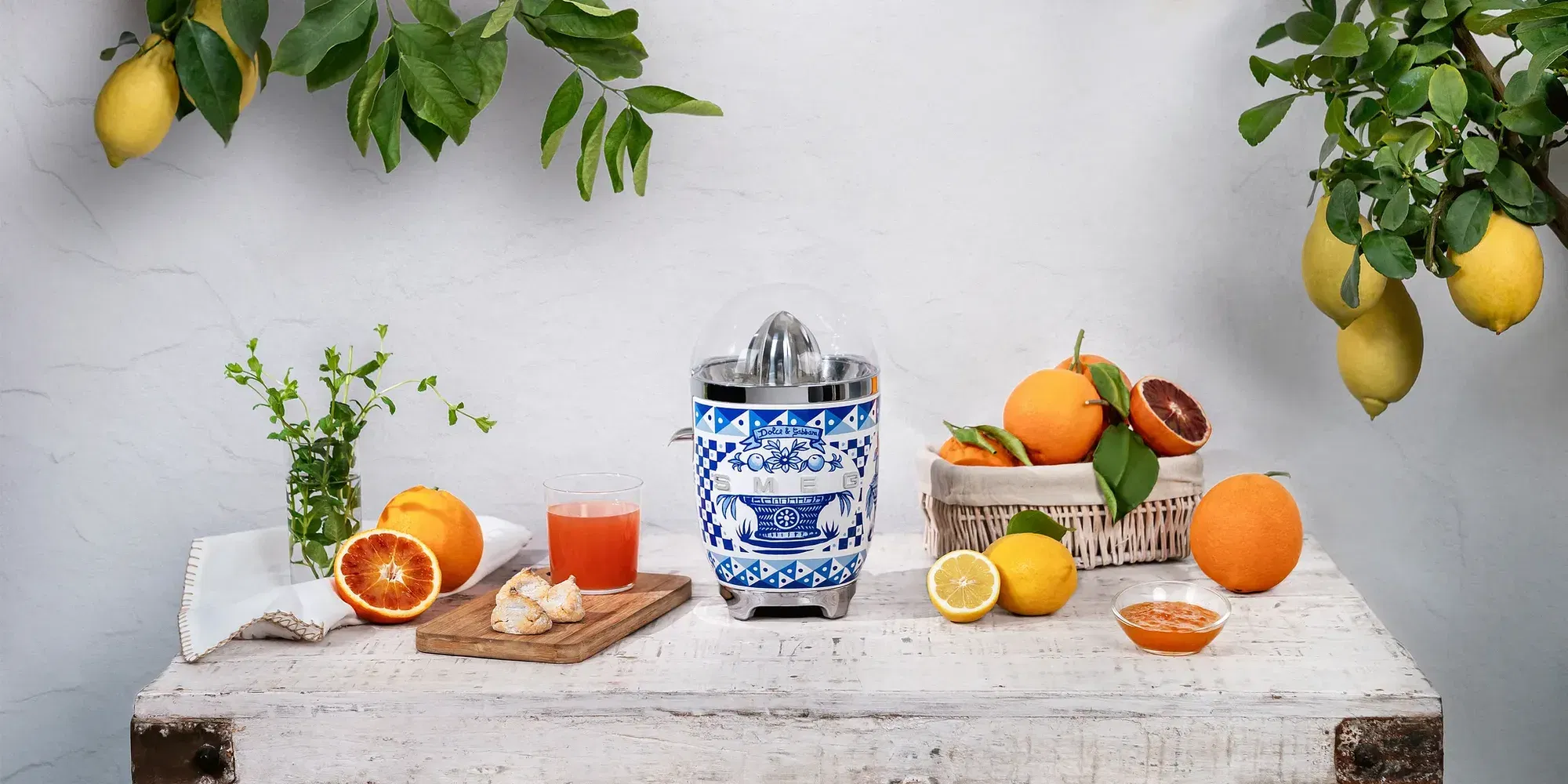 Máy vắt cam Smeg