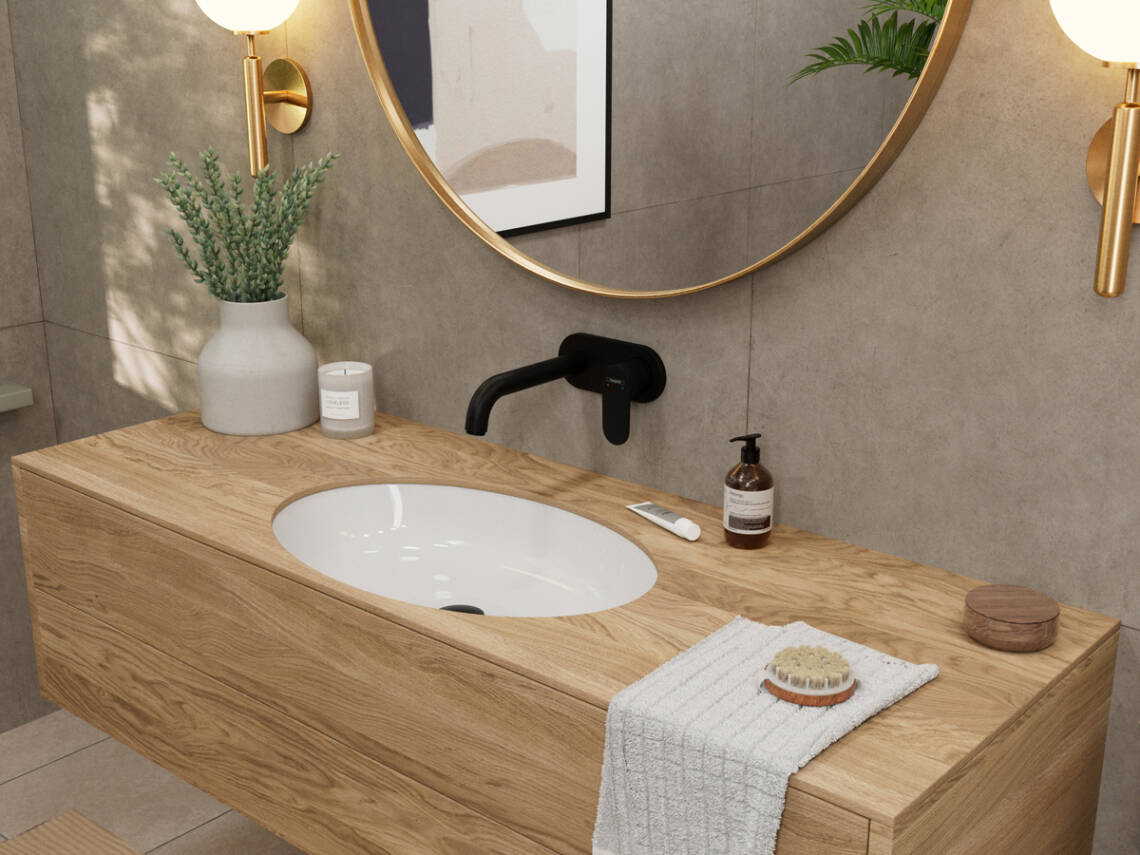 Lựa chọn Vernis Blend với màu đen mờ phong cách.