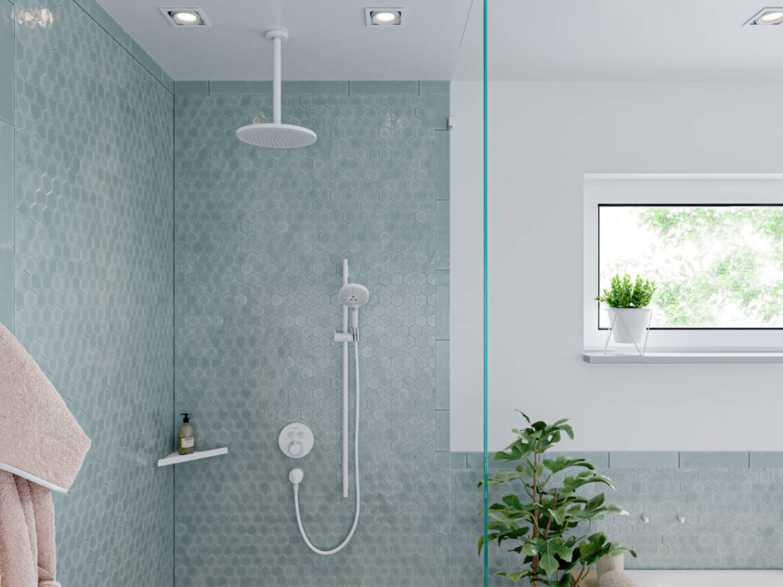 Các sản phẩm màu trắng mờ cho toàn bộ phòng tắm.