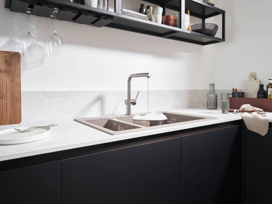 Chậu rửa hansgrohe màu xám bê tông.