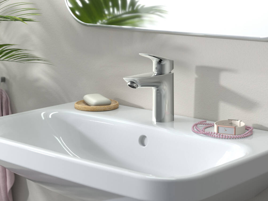 Vòi Logis với bề mặt uốn cong tinh tế.