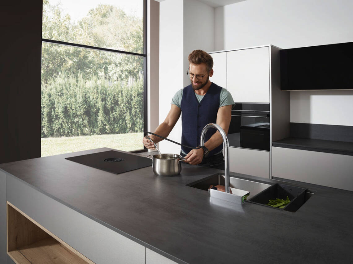 Chức năng rút dây của Aquno Select M81.