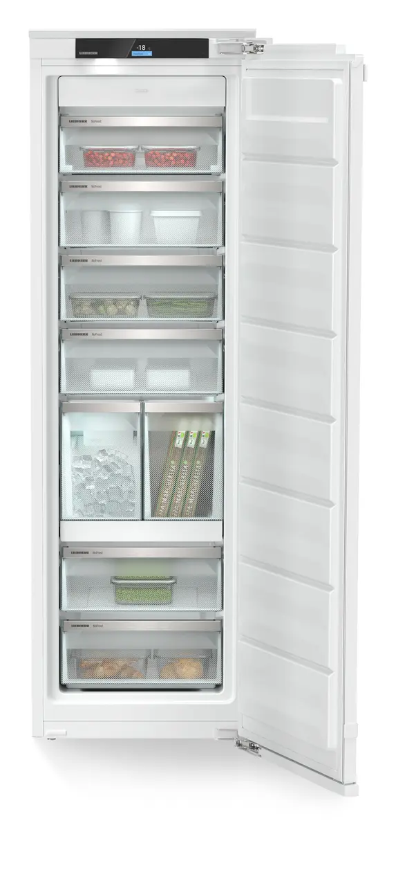 Tủ đông âm tủ tích hợp IceTower và AutoDoor, góc nhìn thẳng mở có bày trí Tủ đông âm tủ tích hợp IceTower và AutoDoor, góc nhìn thẳng mở có bày trí