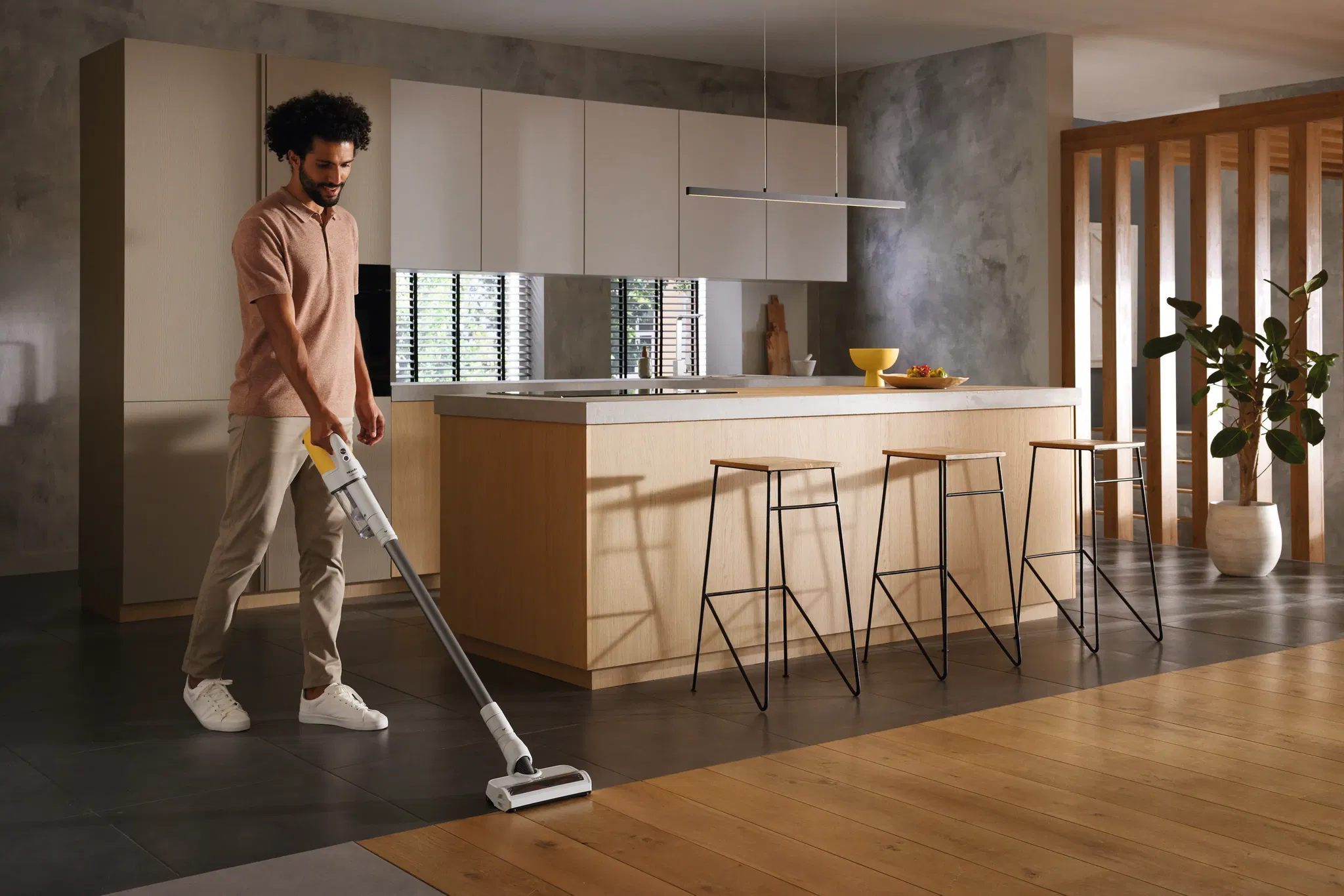 Máy hút bụi pin Miele Duoflex HX1 Sunset Yellow Máy hút bụi pin Miele Duoflex HX1 Sunset Yellow