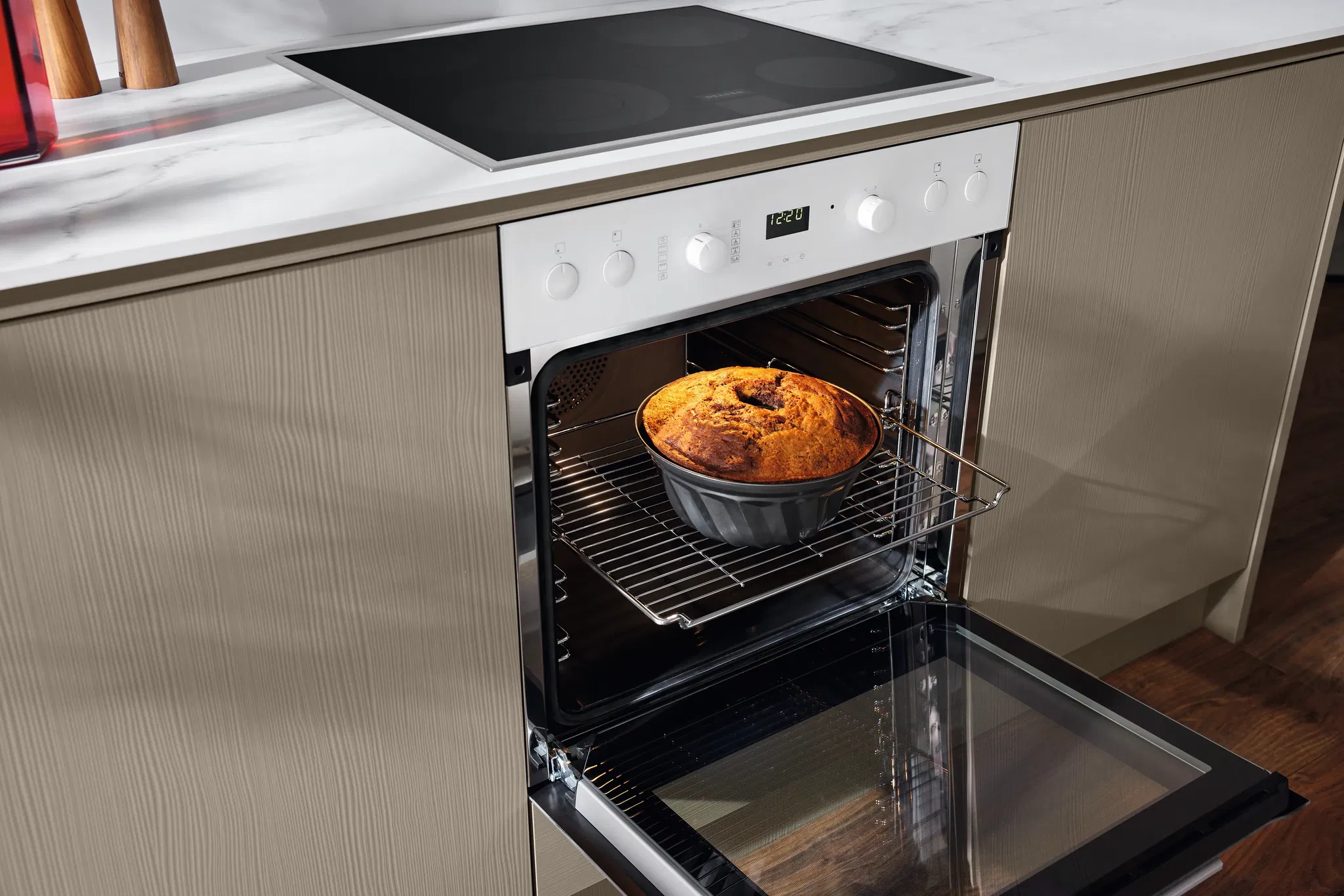 Lò nướng Miele H 2455 E Lò nướng Miele H 2455 E