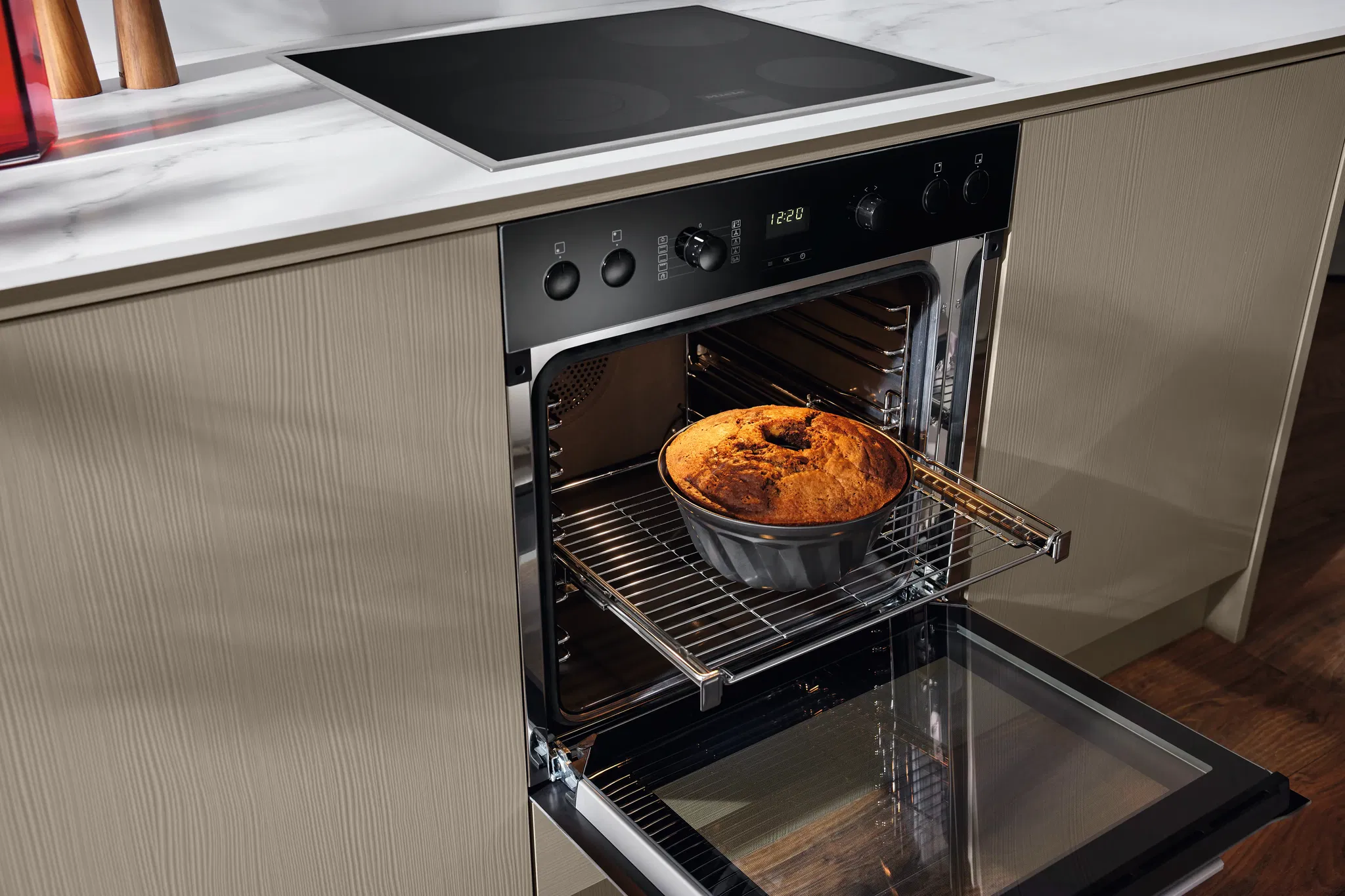 Lò nướng Miele H 2457 E Lò nướng Miele H 2457 E