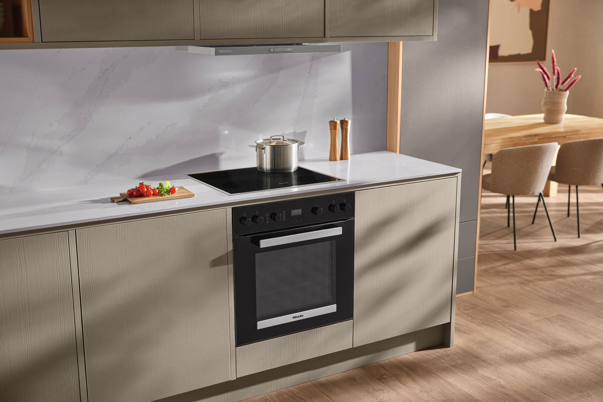 Bếp hồng ngoại điều khiển từ lò Miele KM 6003 LPT